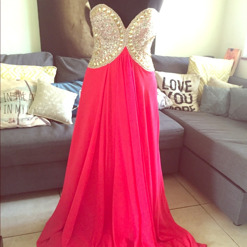 Terani Couture